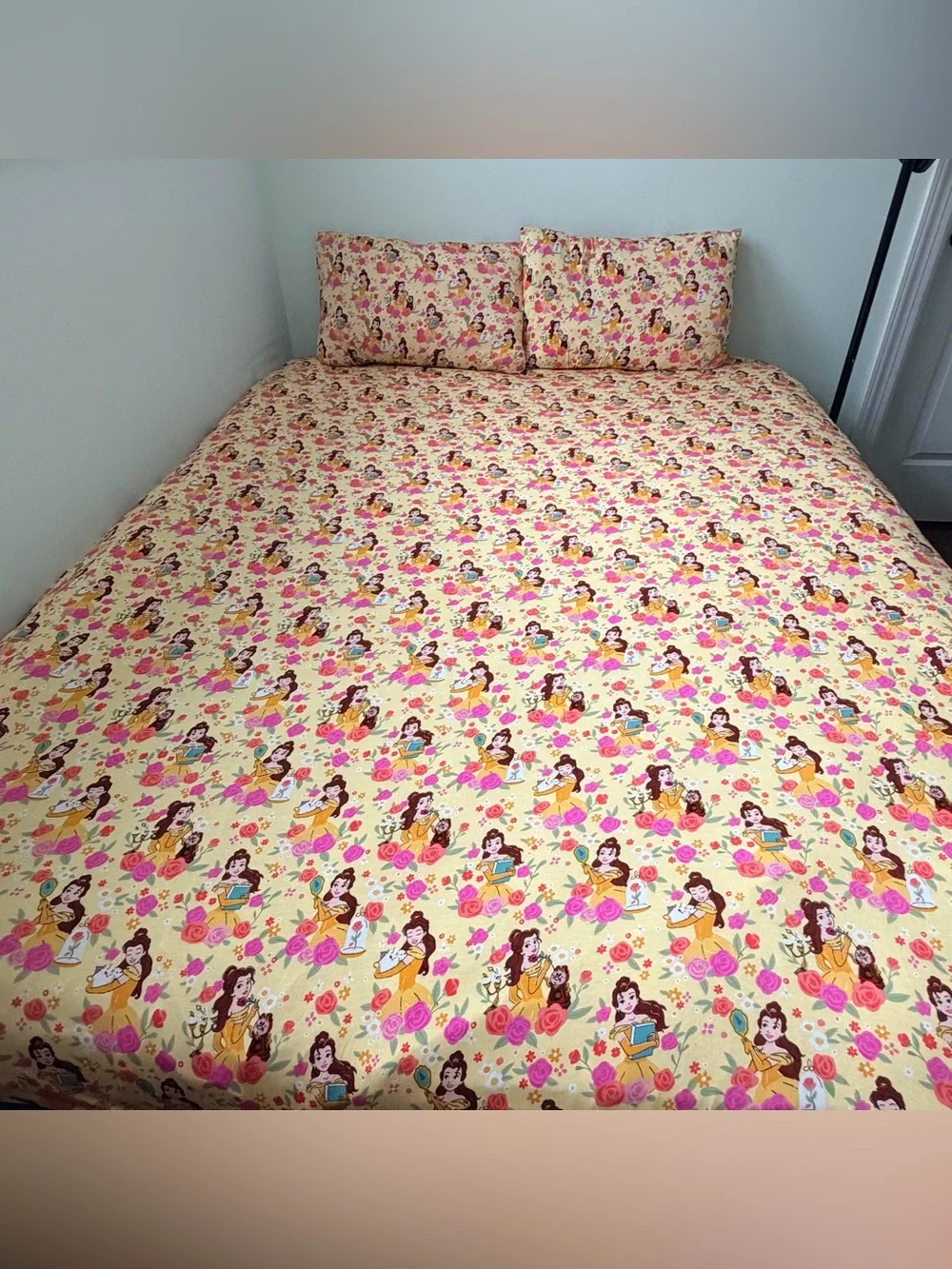 LS Disney princess belle Bamboo Custom Queen Bed fitted Sheet with 2 pillowcases